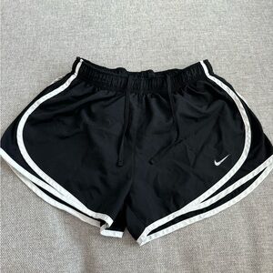 Nike Women's Tempo Running Shorts🏃🏻‍♀️